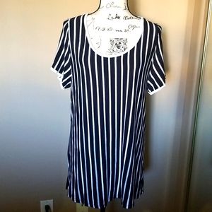 Blk short sleeve shirt with wht & grey stripes.